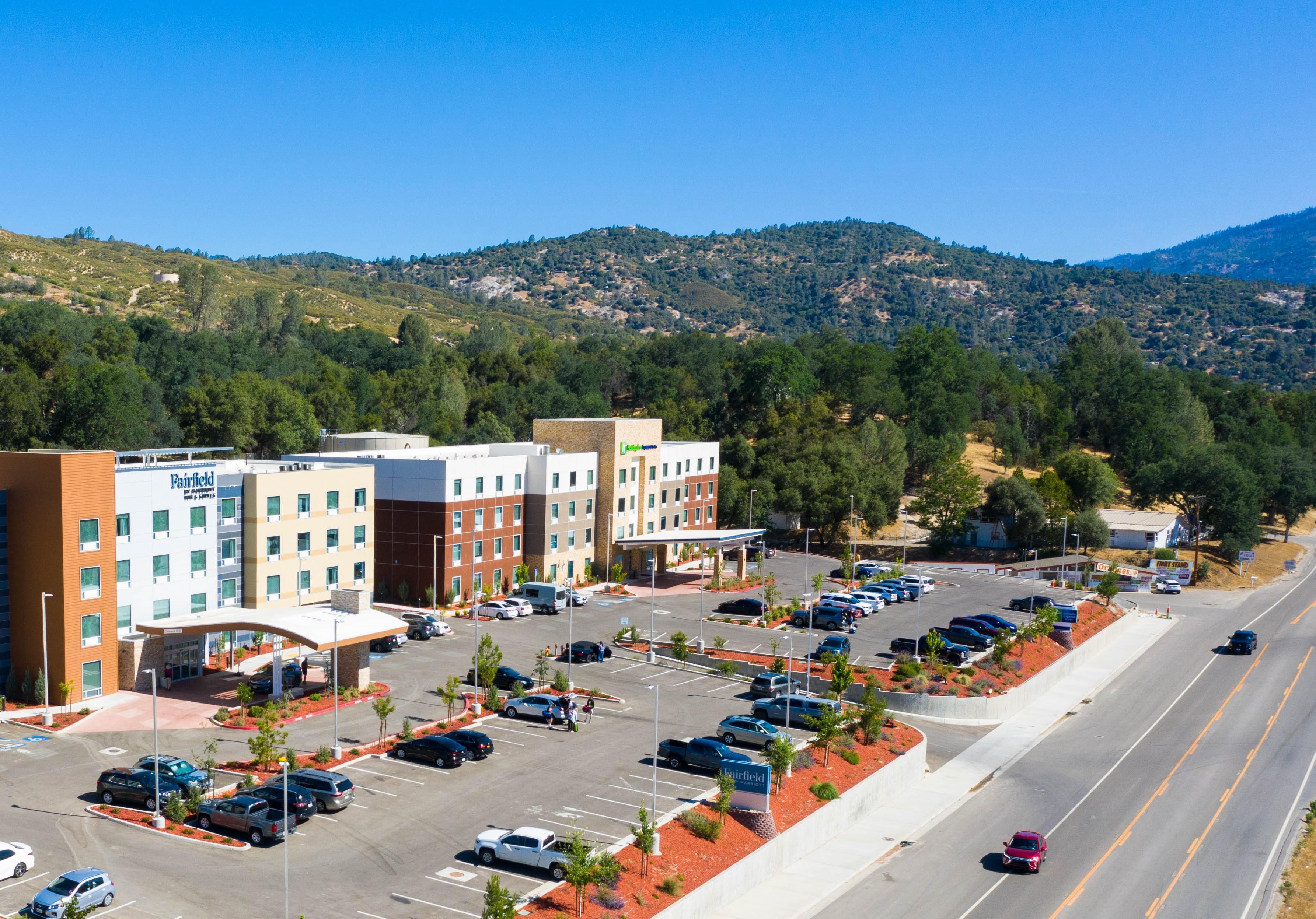 Fairfield Inn & Suites By Marriott Oakhurst Yosemite Buitenkant foto